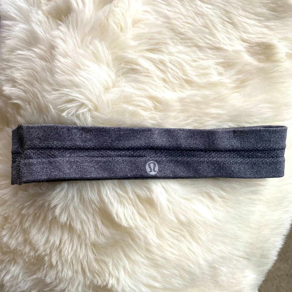Lululemon gray stretch headband